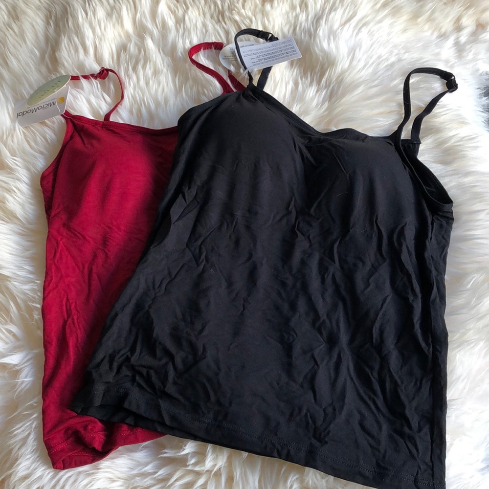 2 tank tops with built in bra
